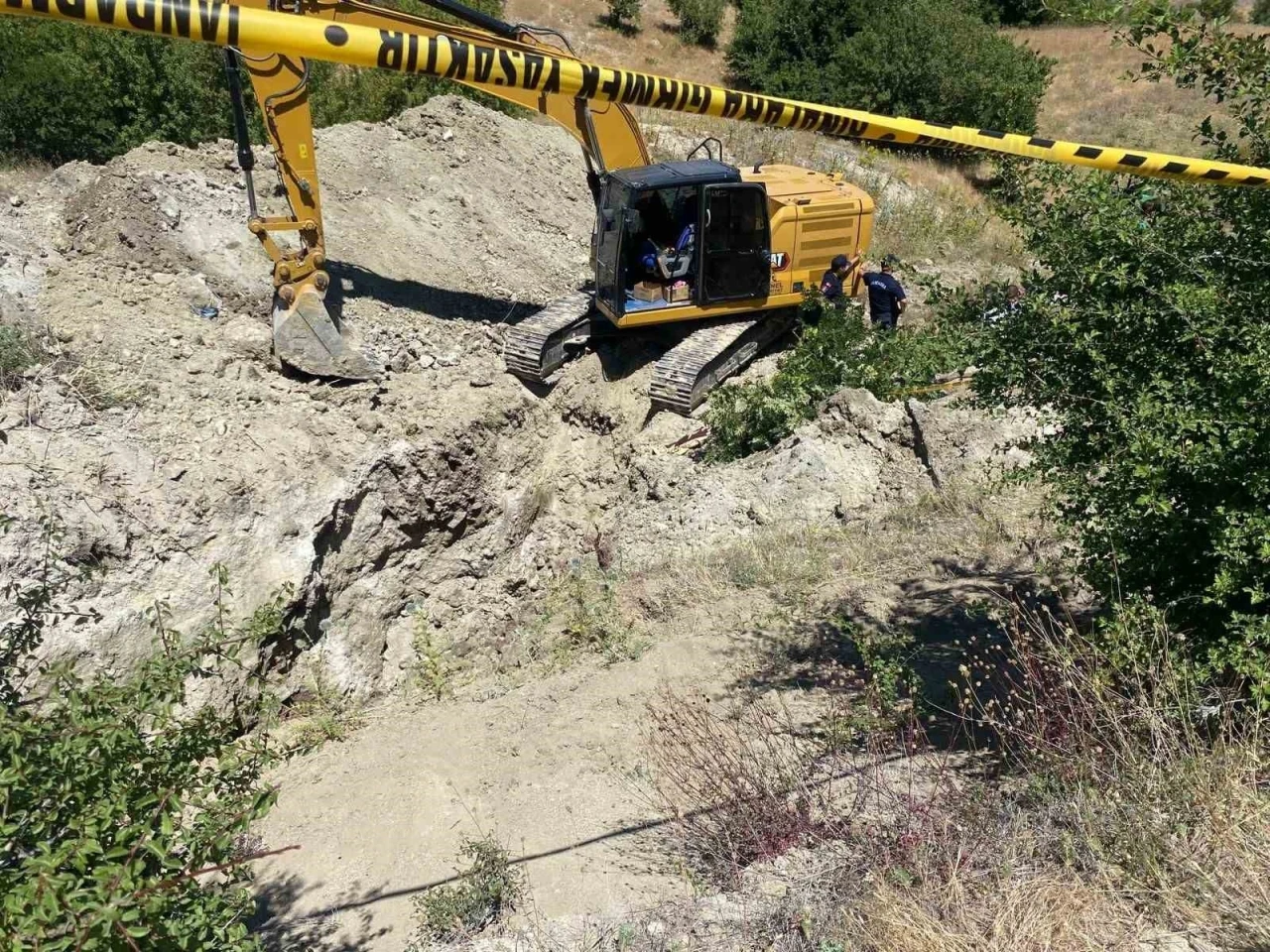 Göçük altında kalan kişi hayatını kaybetti
