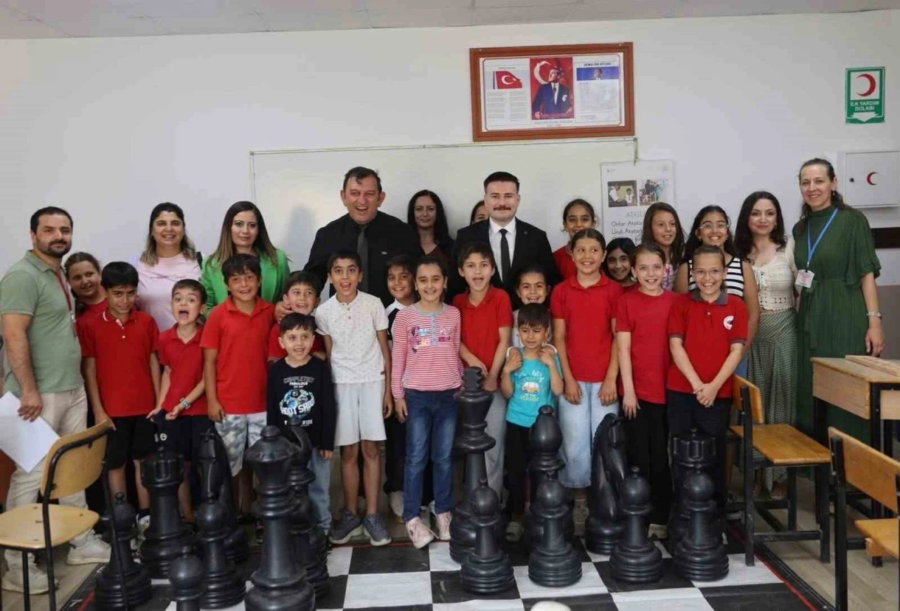 G&ouml;k&ccedil;eada&rsquo;da Dijital At&ouml;lye a&ccedil;ıldı
