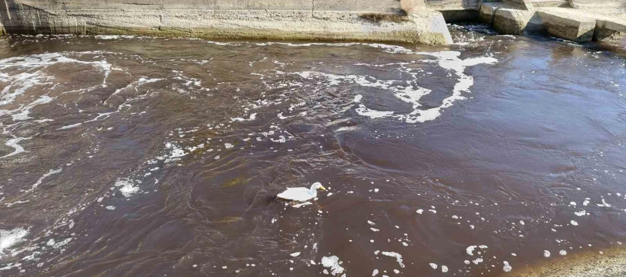 G&ouml;ksu siyah akmaya başladı, akıllara 3 yıl &ouml;nceki hadise geldi
