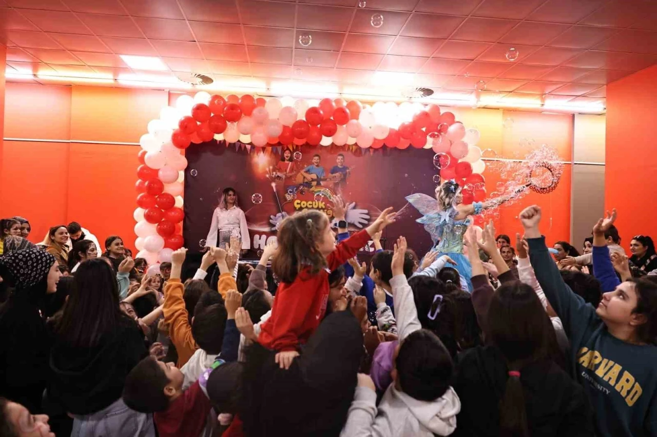 G&ouml;lbaşı Belediyesi 12 binden fazla &ccedil;ocuğu etkinliklerle ağırladı
