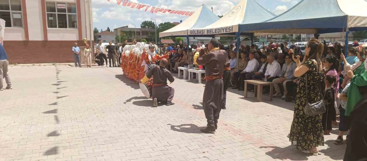 Gölbaşı Halk Eğitim Merkezi yılsonu sergisi açıldı
