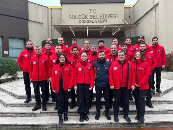 G&ouml;lc&uuml;k Belediyesi Arama Kurtarma Ekibi eğitimlerini tamamladı
