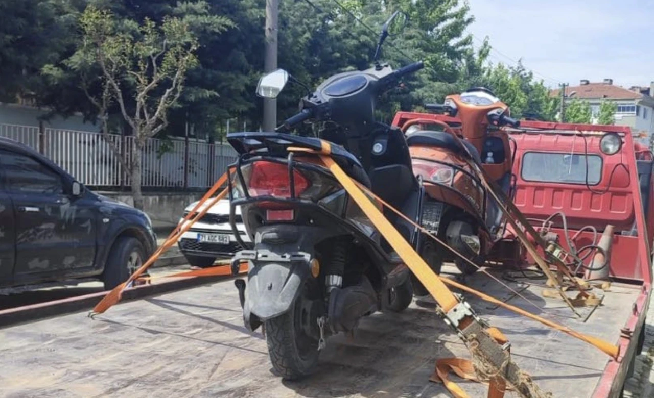 Gönen’de plakasız motosikletlere yönelik denetimler sıklaştırıldı
