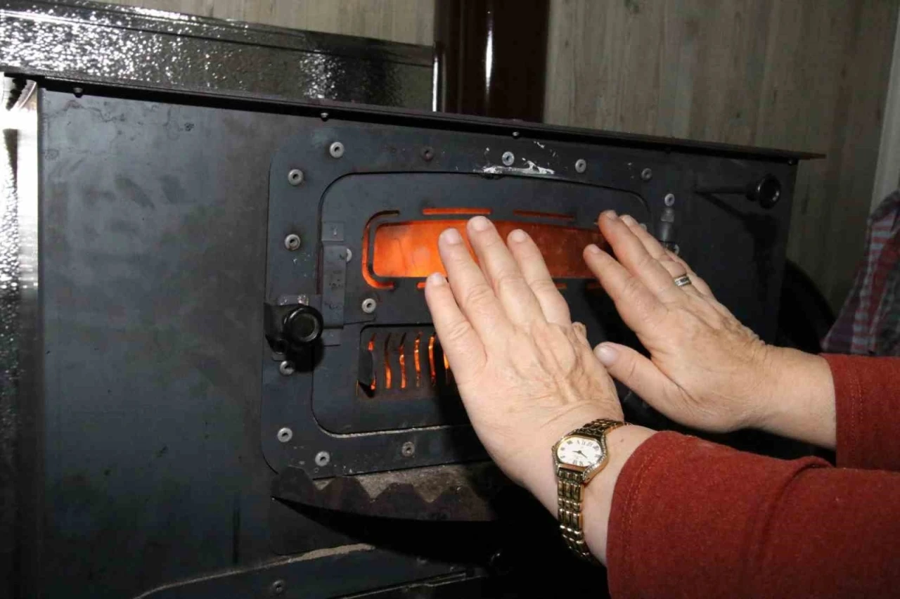 G&ouml;n&uuml;lleri ısıtan yakacak desteği
