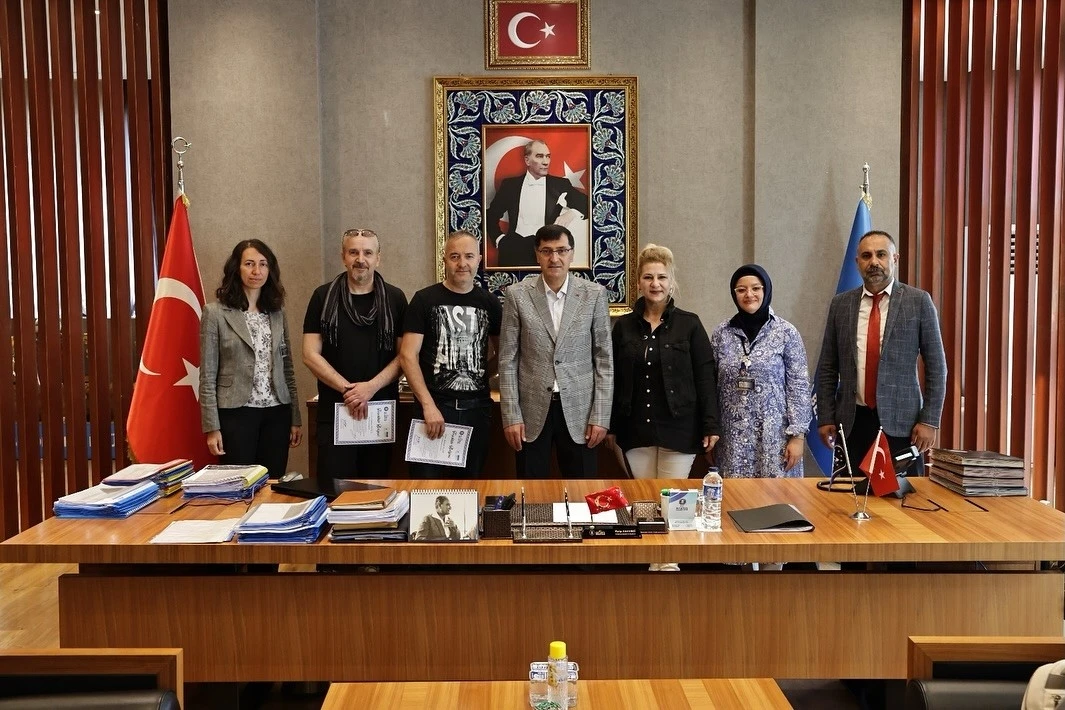 Gönüllü sanatçılara teşekkür belgesi
