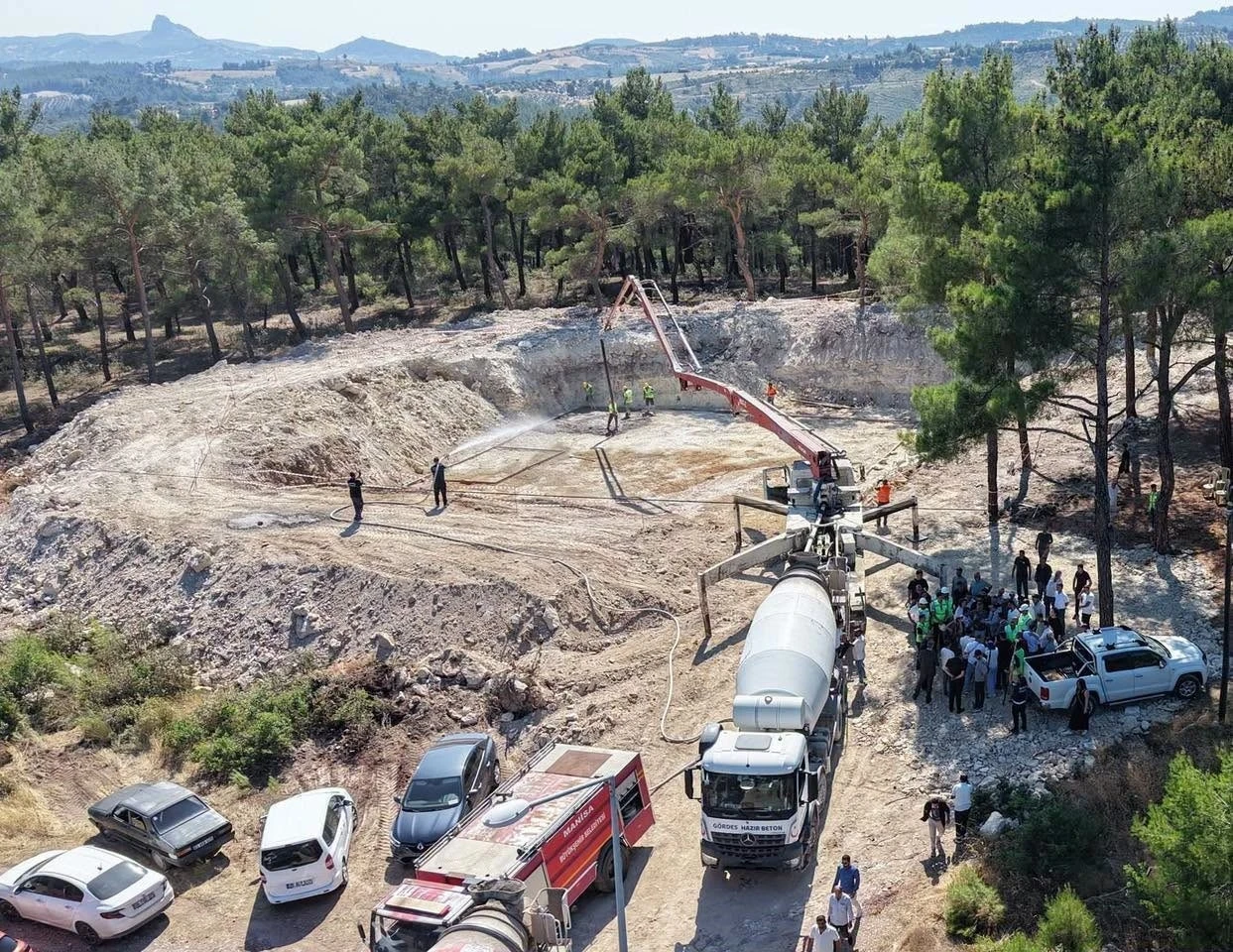G&ouml;rdes&rsquo;in 22 yıllık su &ccedil;ilesi bitiyor
