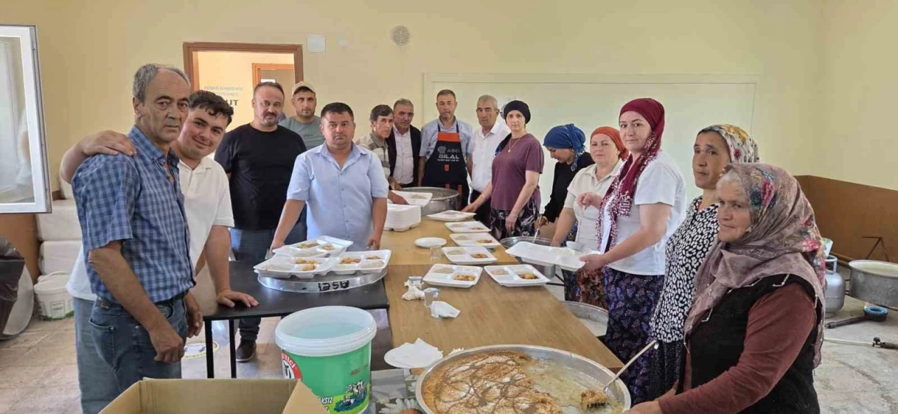 G&ouml;rdes&rsquo;te geleneksel k&ouml;y hayrına yoğun ilgi
