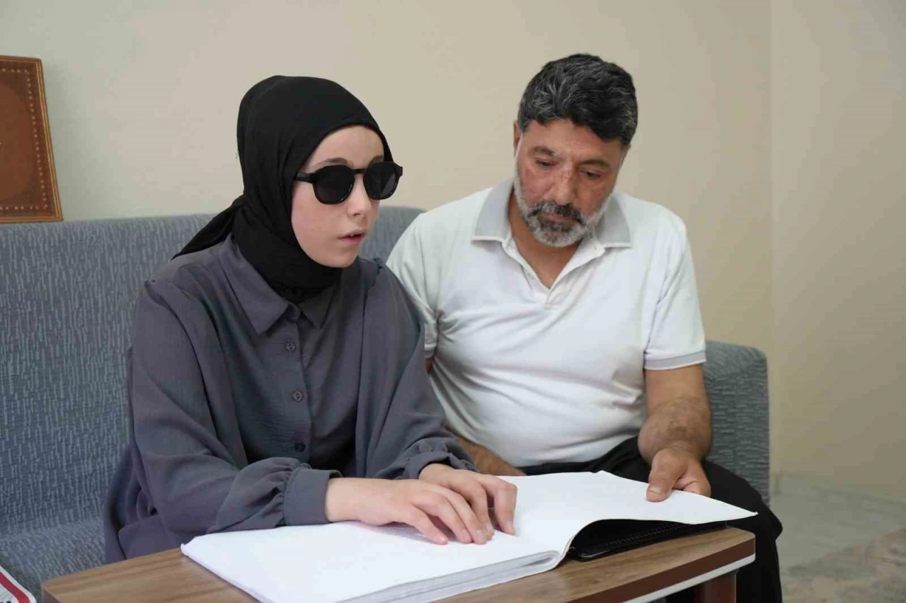 Görme engelli Esma Nur’un en büyük destekçisi babası
