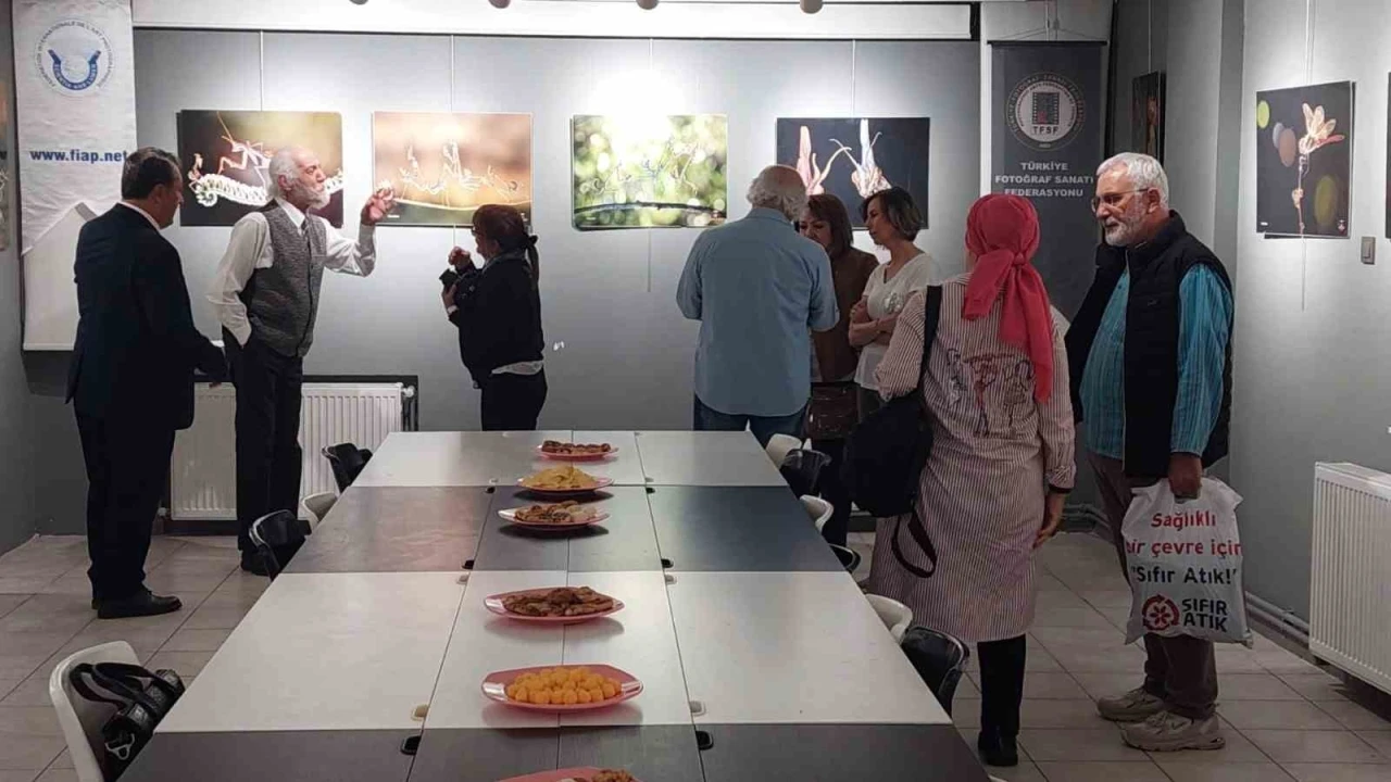 ‘Göz göze’ sergisi Ankara’da açıldı
