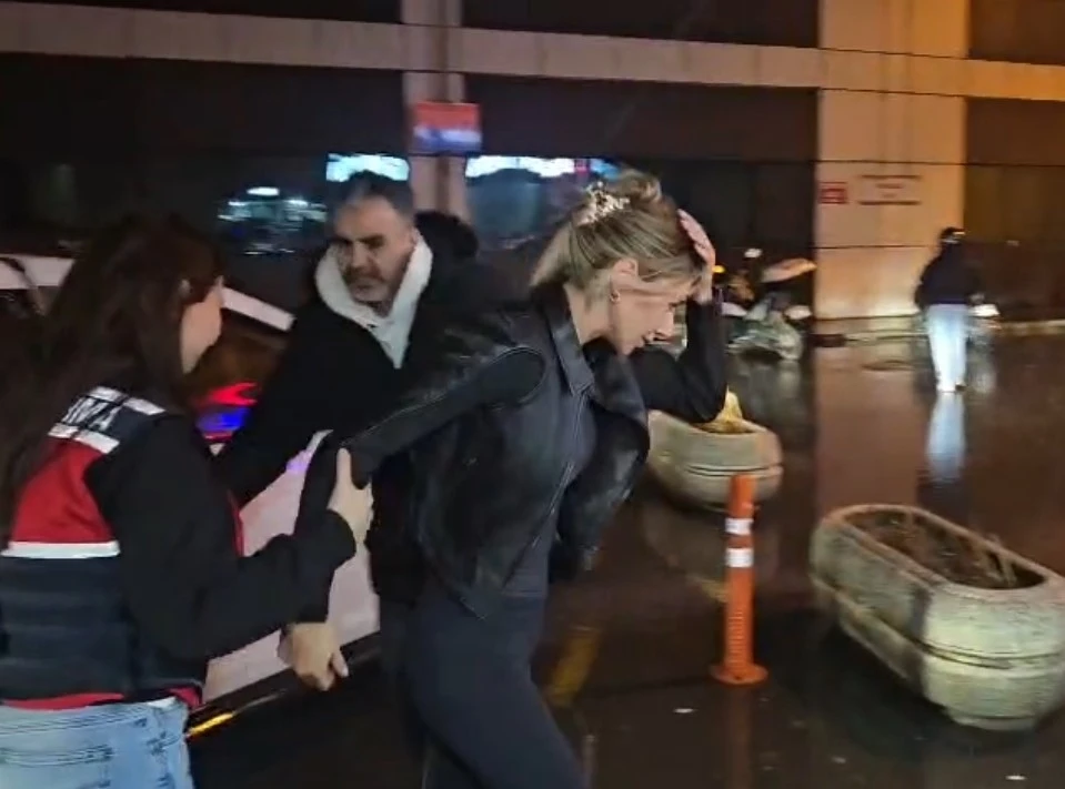 G&ouml;zaltına alınan Şeyma Subaşı sağlık kontrol&uuml;nden ge&ccedil;irildi
