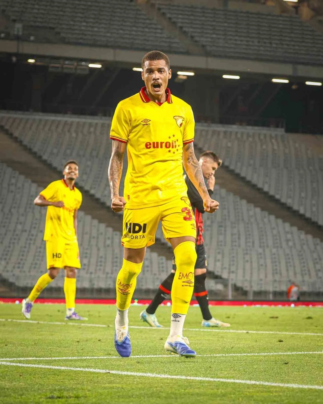 Göztepe’de Romulo yoksa Janderson var