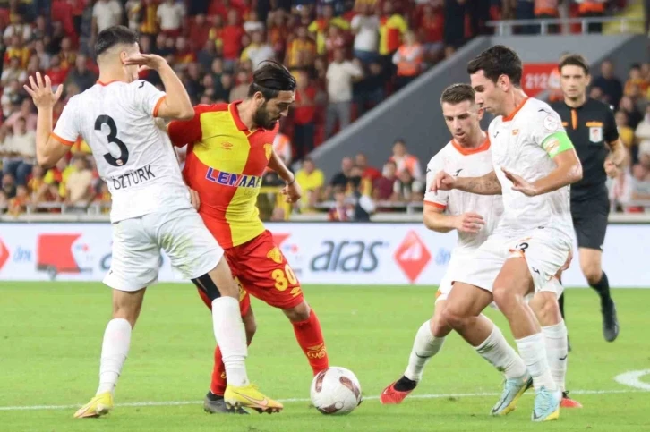 G&ouml;ztepeli Yal&ccedil;ın Kayan, oyuncu eksiltmede ligin zirvesinde
