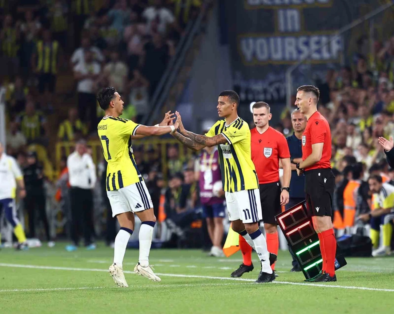 Greenwood, ilk kez Fenerbah&ccedil;e forması giydi
