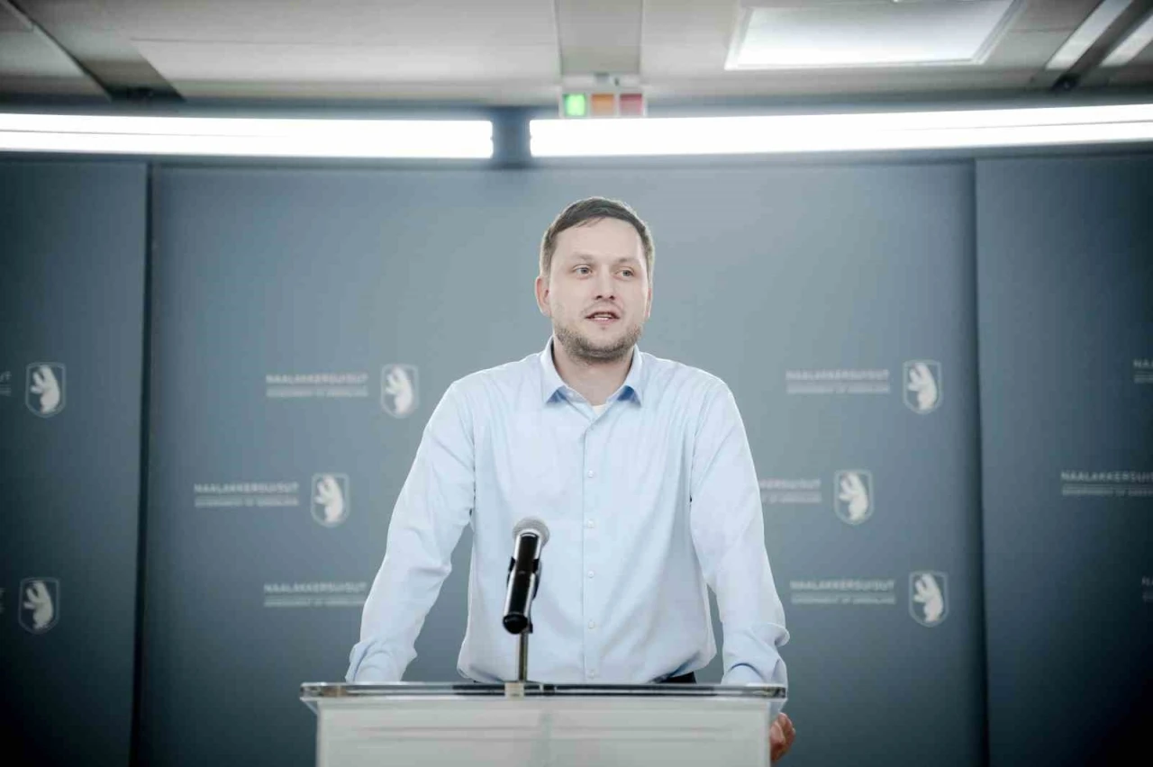 Gr&ouml;nland&rsquo;dan ABD&rsquo;nin &uuml;lkeye muhtemel m&uuml;dahalesi iddialarına tepki
