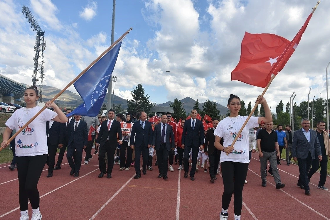 GSB&rsquo;den davet: "Okullar bitti haydi &ccedil;ocuklar spora"

