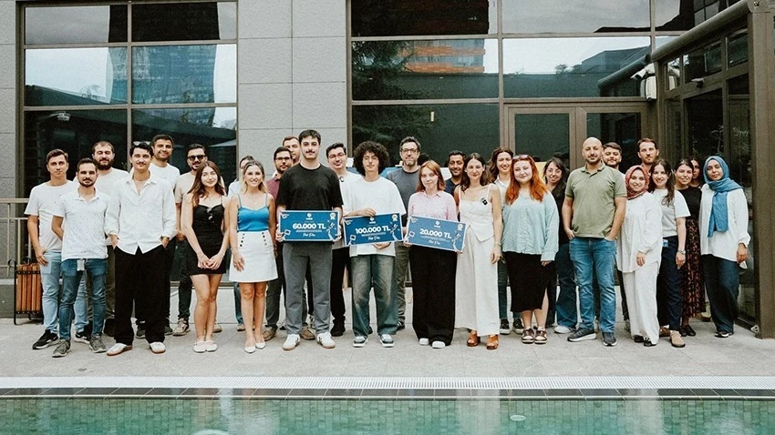 GSF öğrencisi Afiş Tasarım Yarışmasında ikincilik ödülü kazandı
