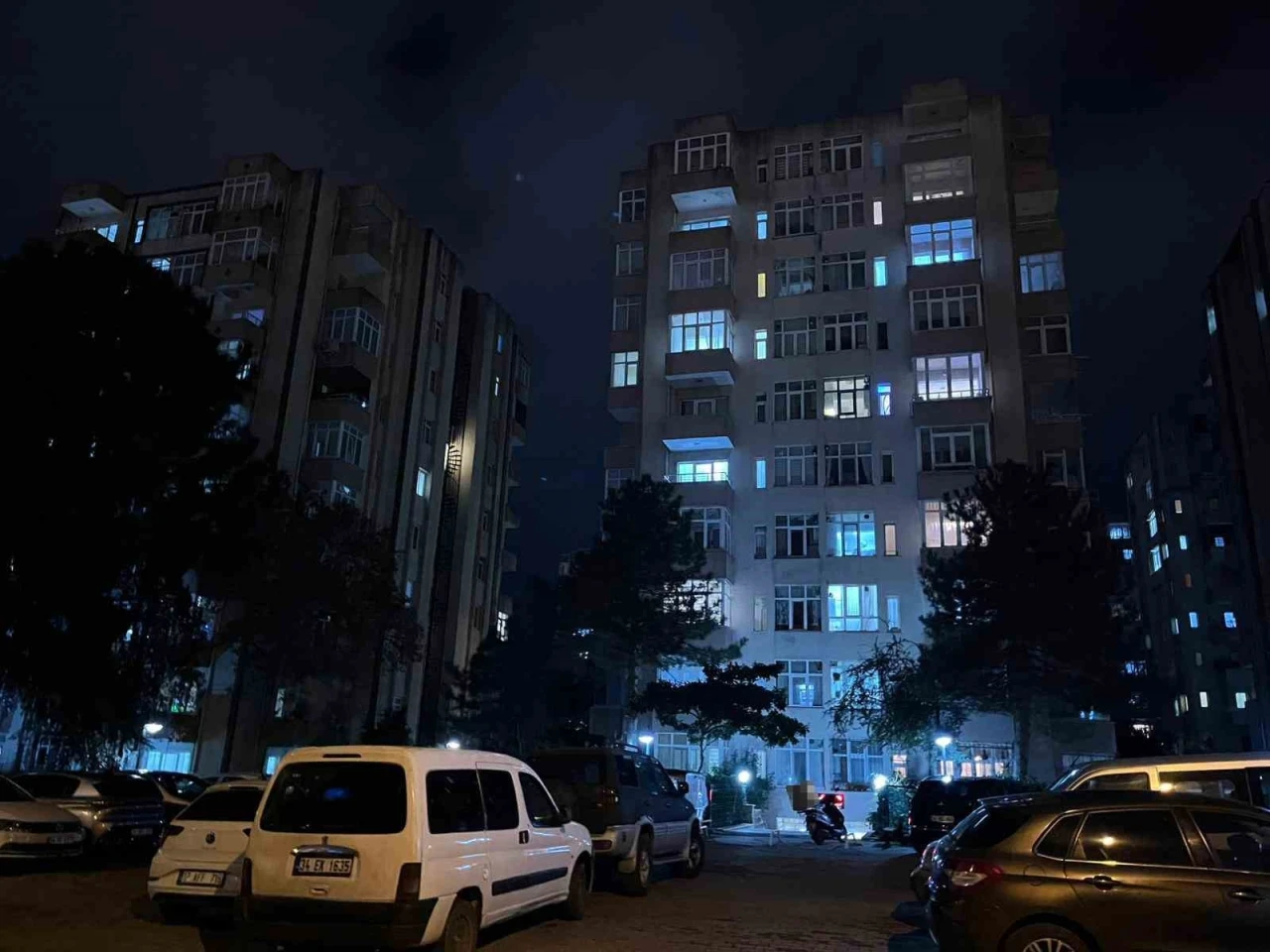 Güllü’nün kızı ve arkadaşı gözaltına alındı
