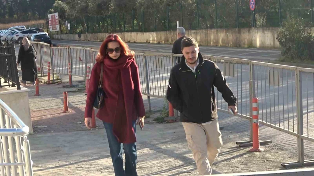 G&uuml;ll&uuml;&rsquo;n&uuml;n oğlu adliyeye m&uuml;şteki olarak ifade vermeye gitti
