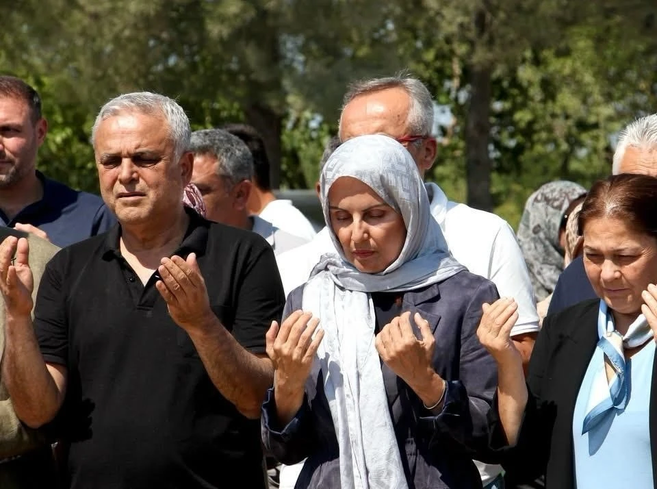G&uuml;lnar Gen&ccedil;lik Merkezinin temeli dualarla atıldı
