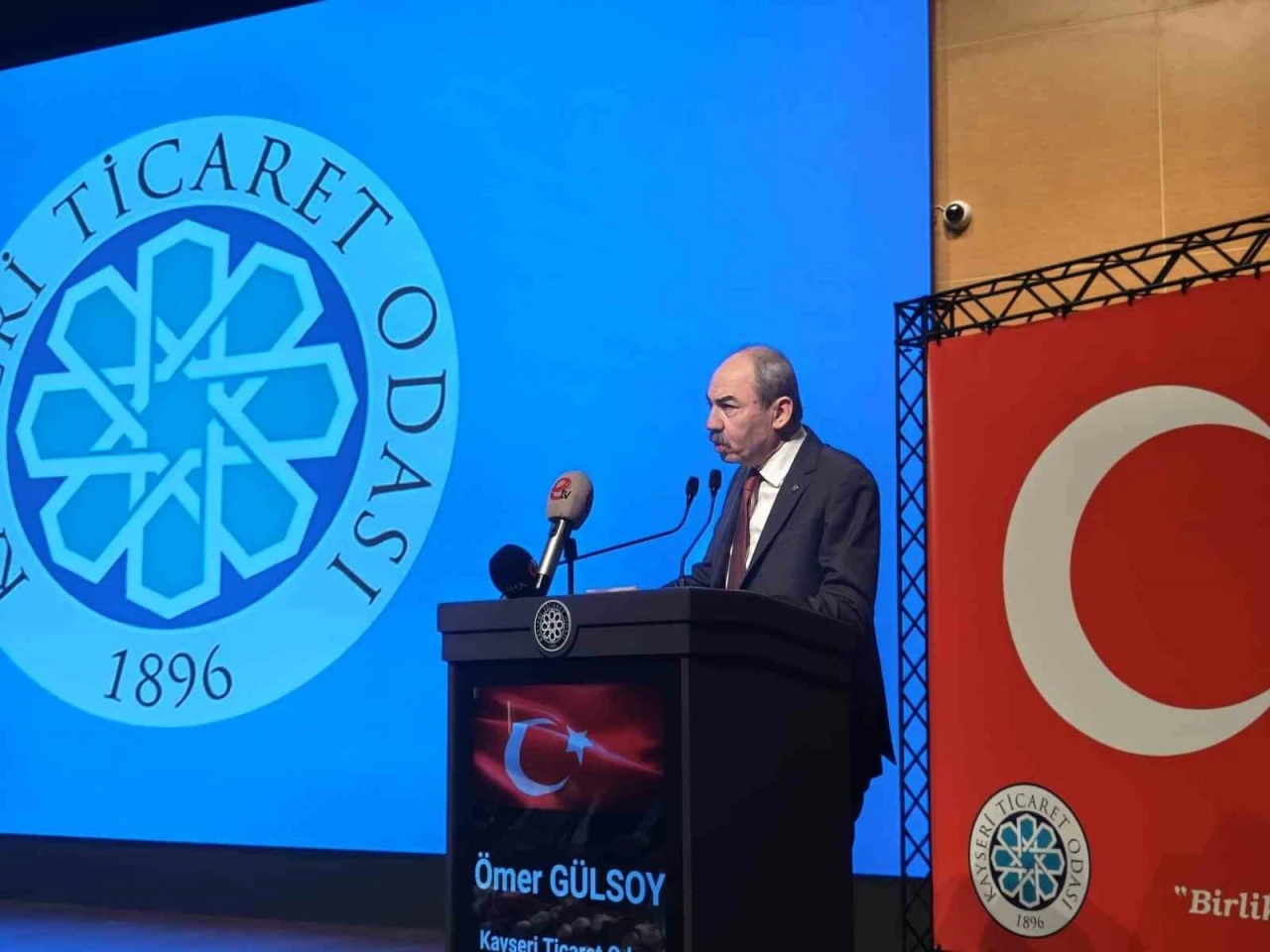Gülsoy: "Enflasyonla mücadele de faydalı olacak her adımı destekliyoruz"