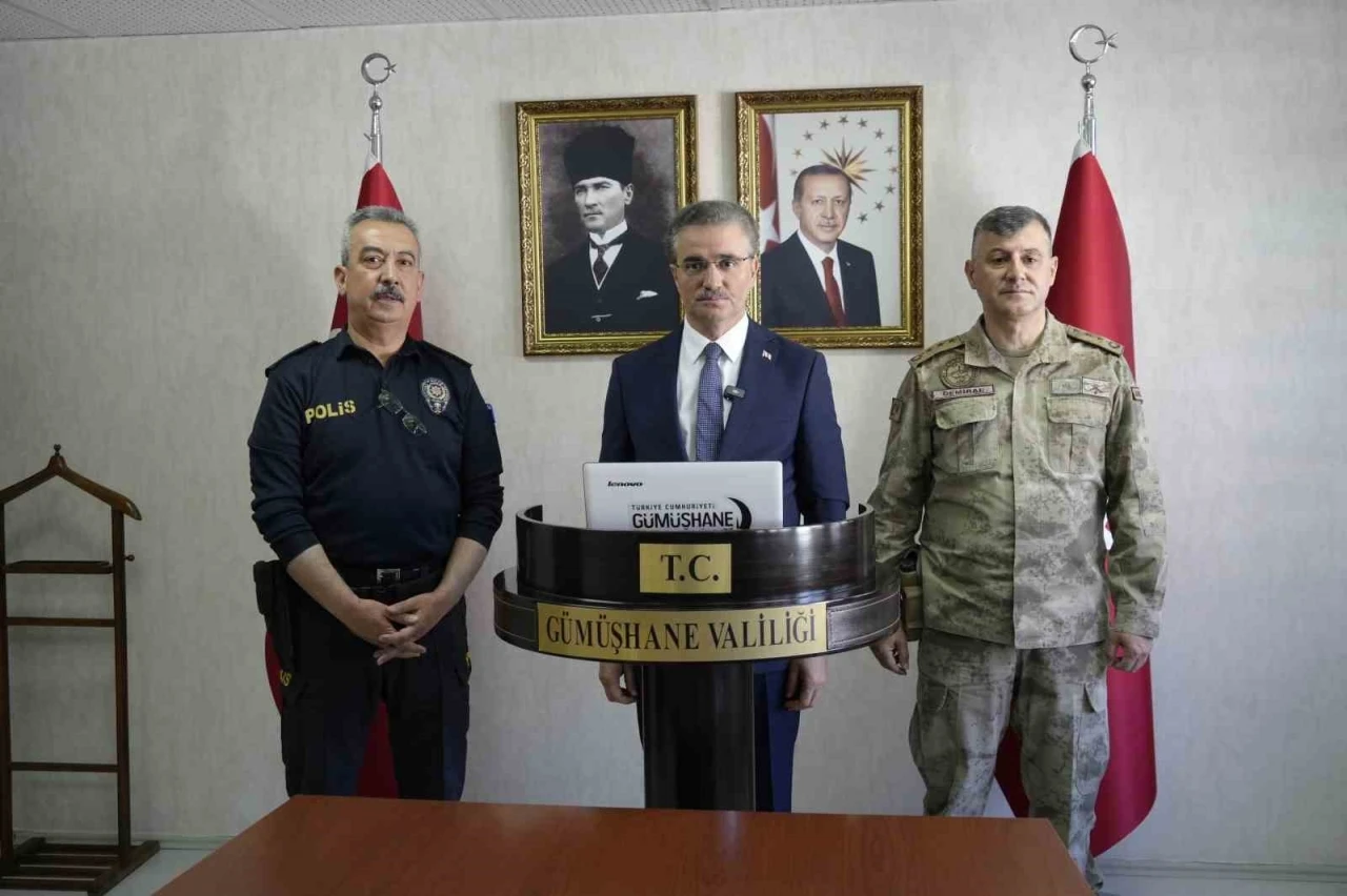 Gümüşhane’de Nisan ayı asayiş bilgilendirme toplantısı gerçekleştirildi
