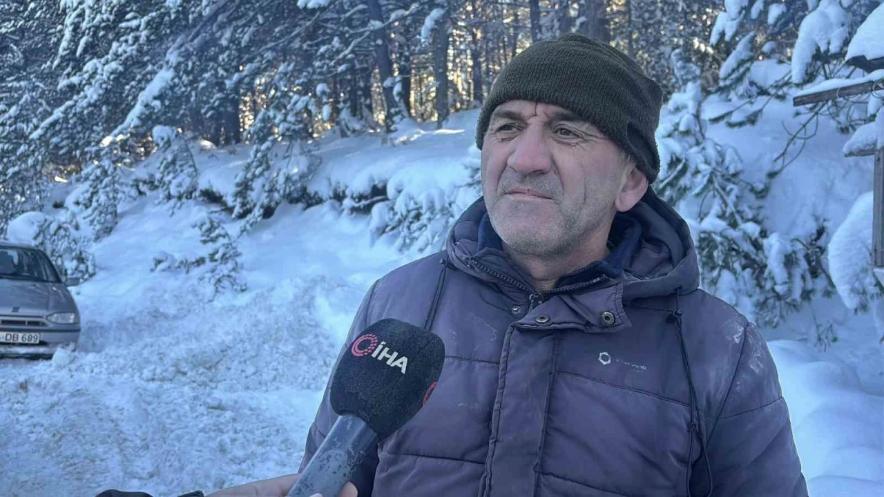 G&uuml;nd&uuml;z fabrikada, akşam karlı dağda
