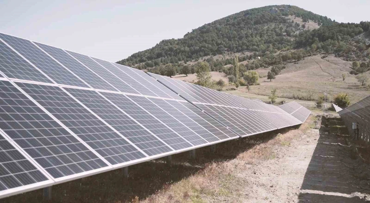 Gürsu’nun güneş tarlaları 12 milyon gelir sağladı
