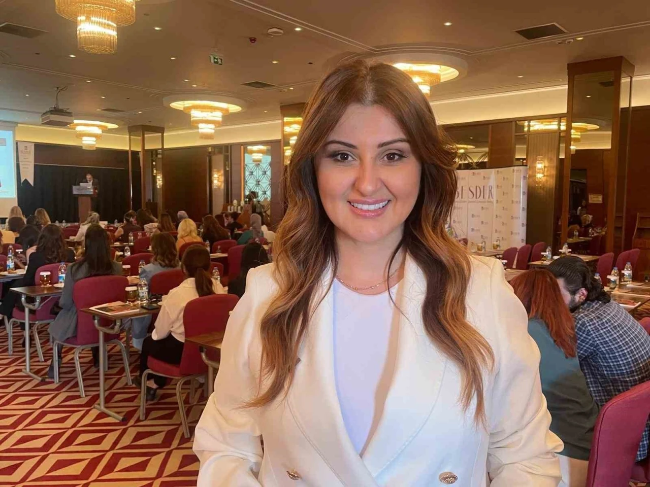 Güzellik uzmanından kadınlara yaz önerileri
