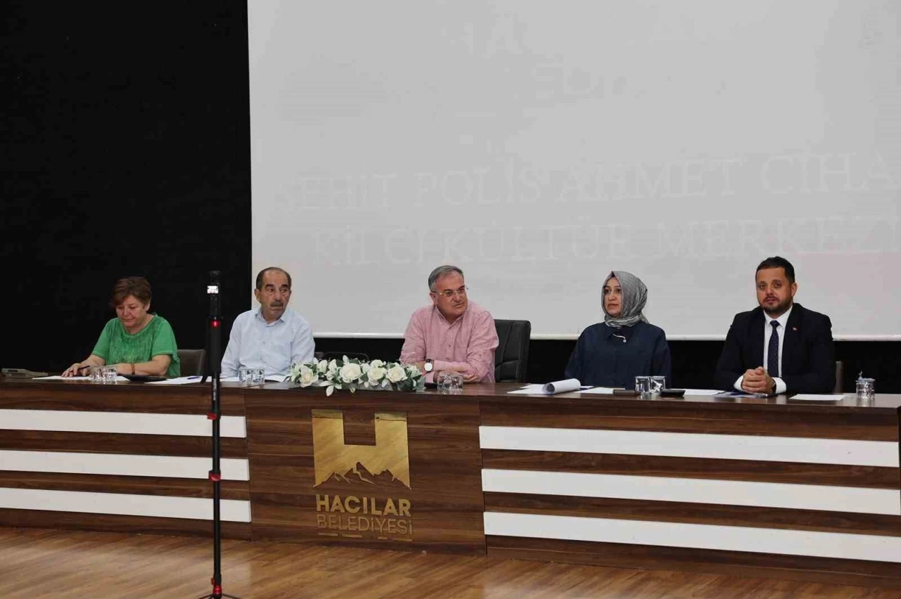 Hacılar&rsquo;da iş merkezi ihalesinden 12,45 milyon TL gelir
