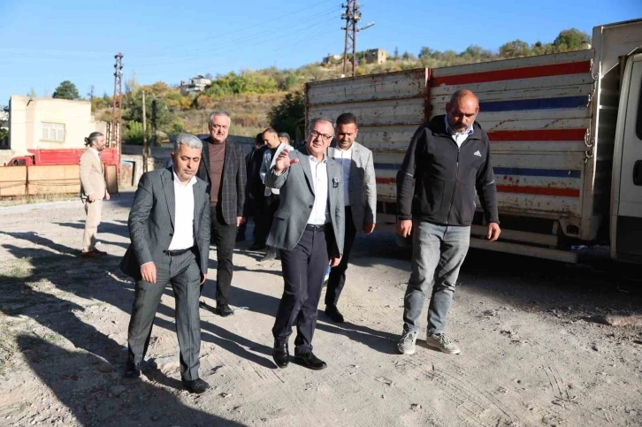 Hacılar&rsquo;da kentsel d&ouml;n&uuml;ş&uuml;m hızla devam ediyor
