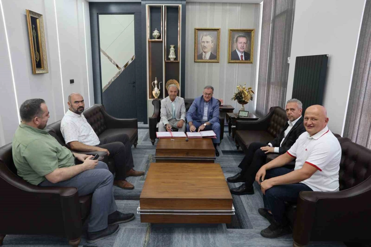 Hacılar&rsquo;da kıyafetler umuda d&ouml;n&uuml;şecek

