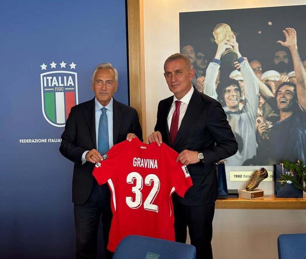Hacıosmanoğlu, İtalya Futbol Federasyonu Başkanı Gravina’yı ziyaret etti