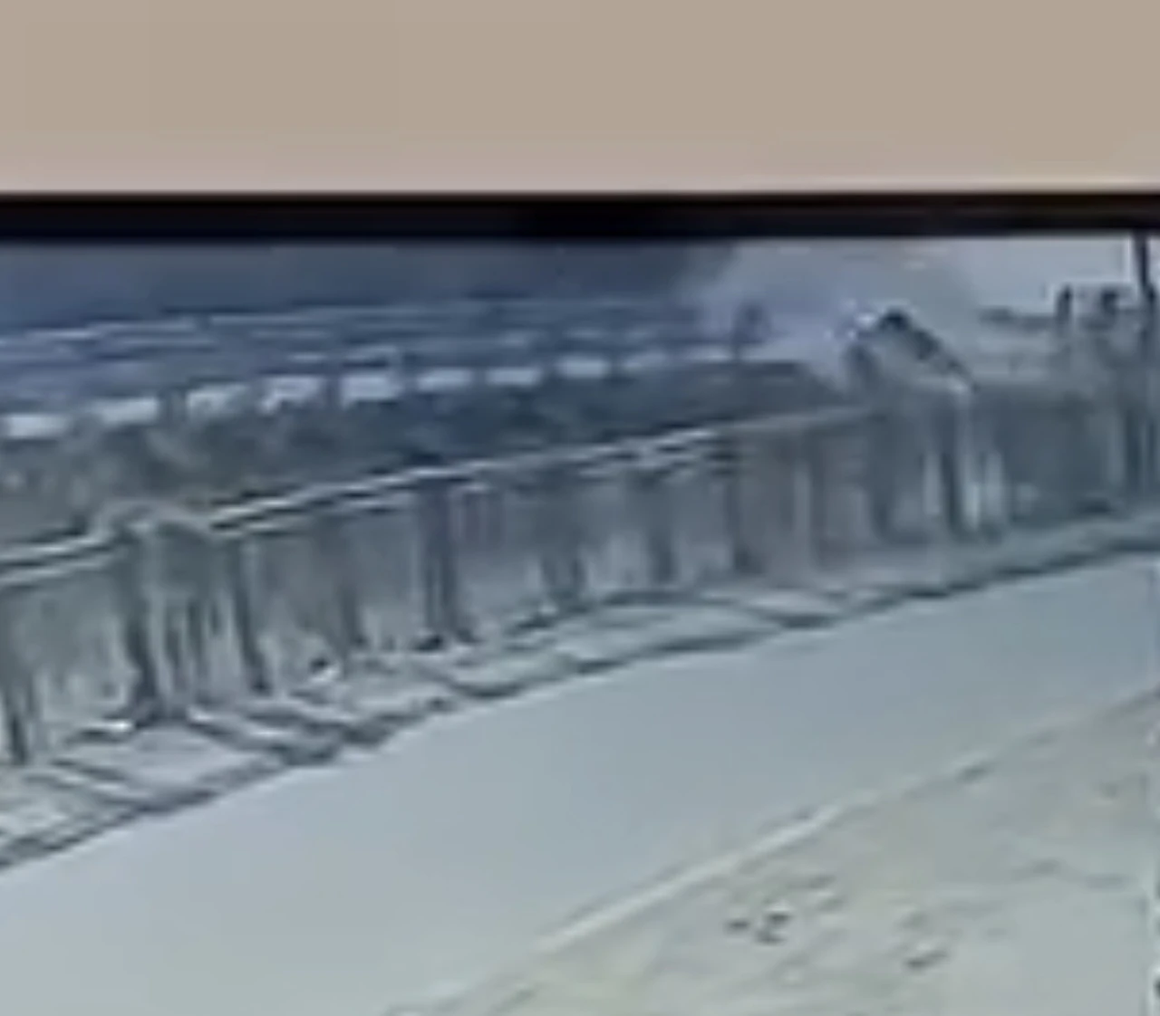 Hafif ticari araç sulama kanalına uçtu: O anlar kamerada
