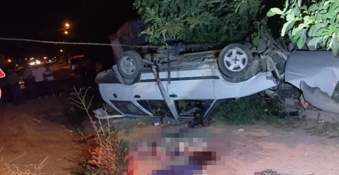 Hafif ticari araç takla attı: 1 ölü, 1 yaralı
