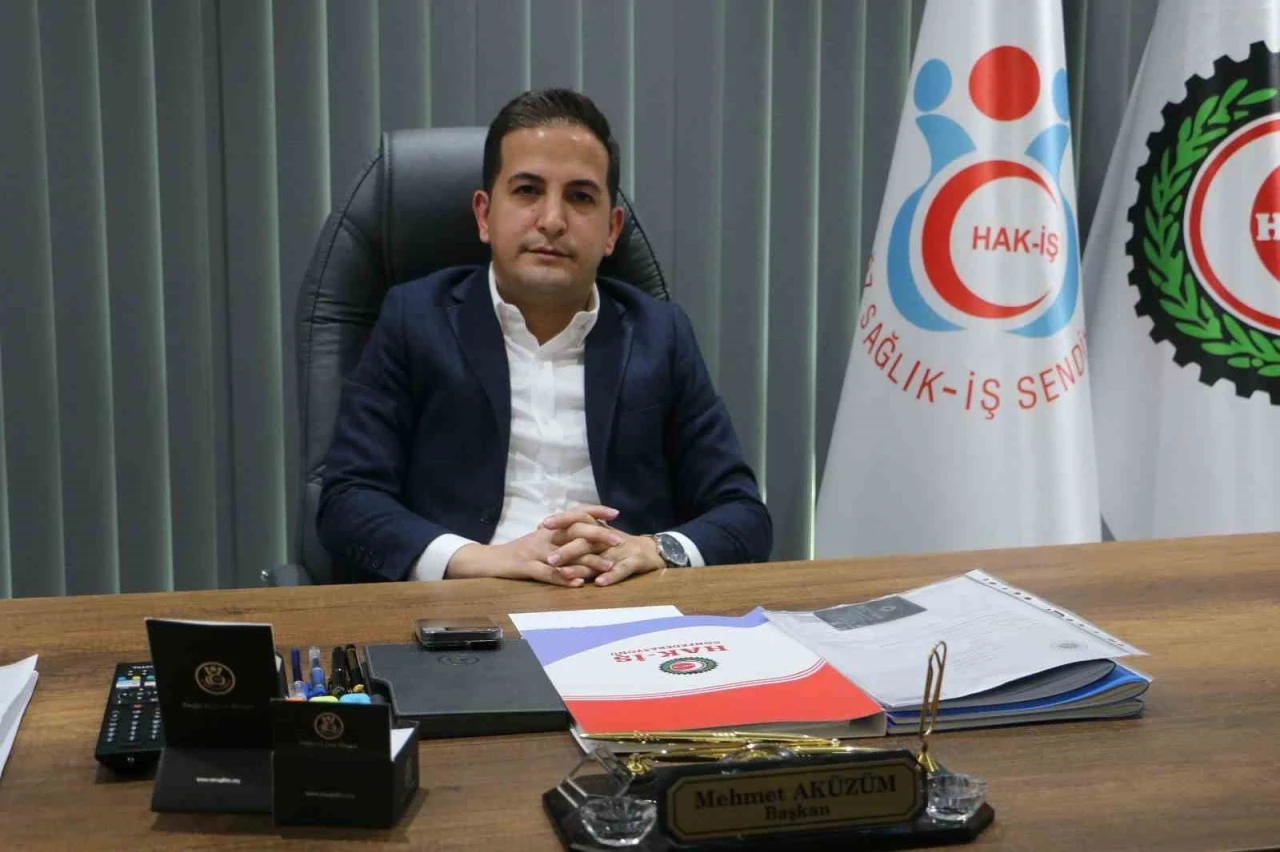 HAK-İŞ İl Başkanı Ak&uuml;z&uuml;m, 10 Ocak &Ccedil;alışan Gazeteciler G&uuml;n&uuml;&rsquo;n&uuml; Kutladı
