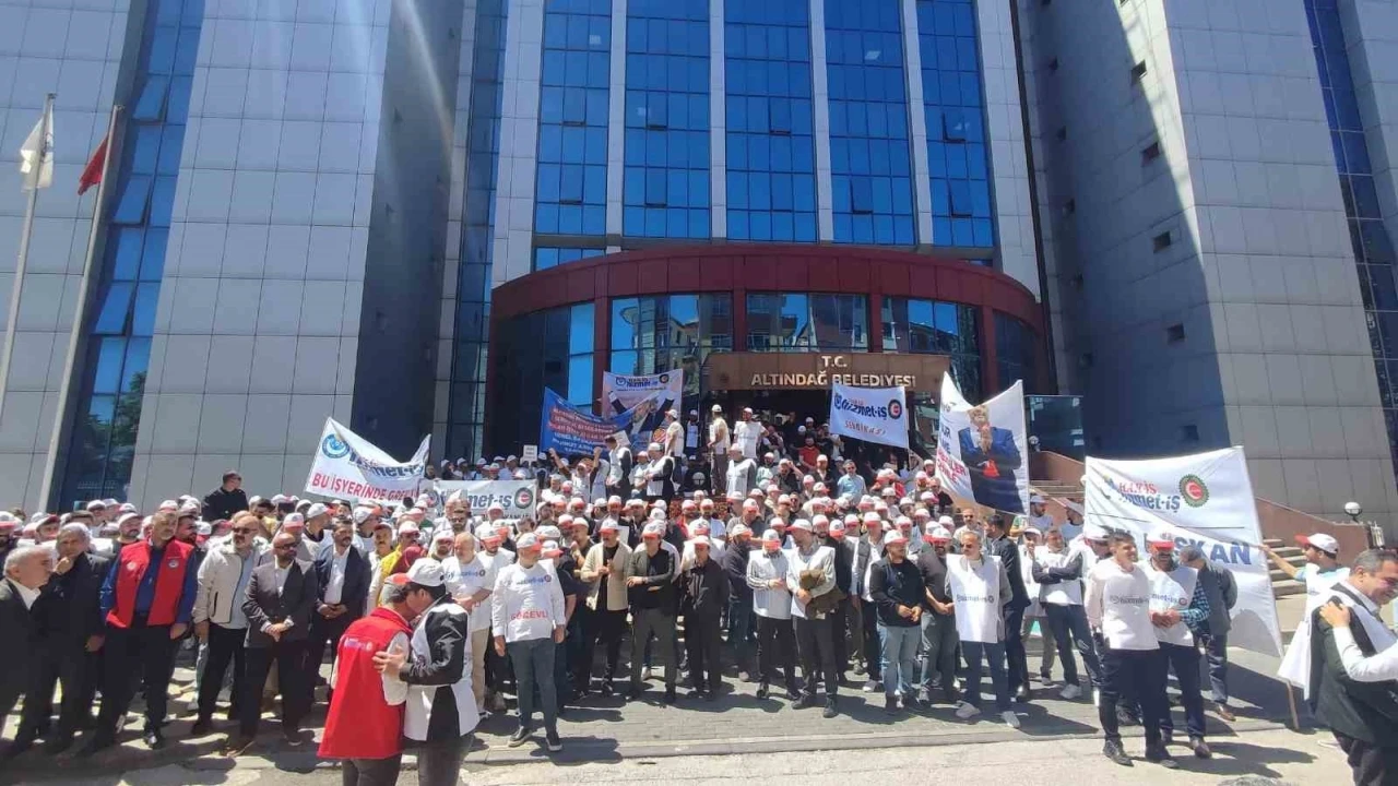 HAK-İŞ Konfederasyonu Genel Başkanı Arslan’dan greve katılan işçilere destek ziyareti
