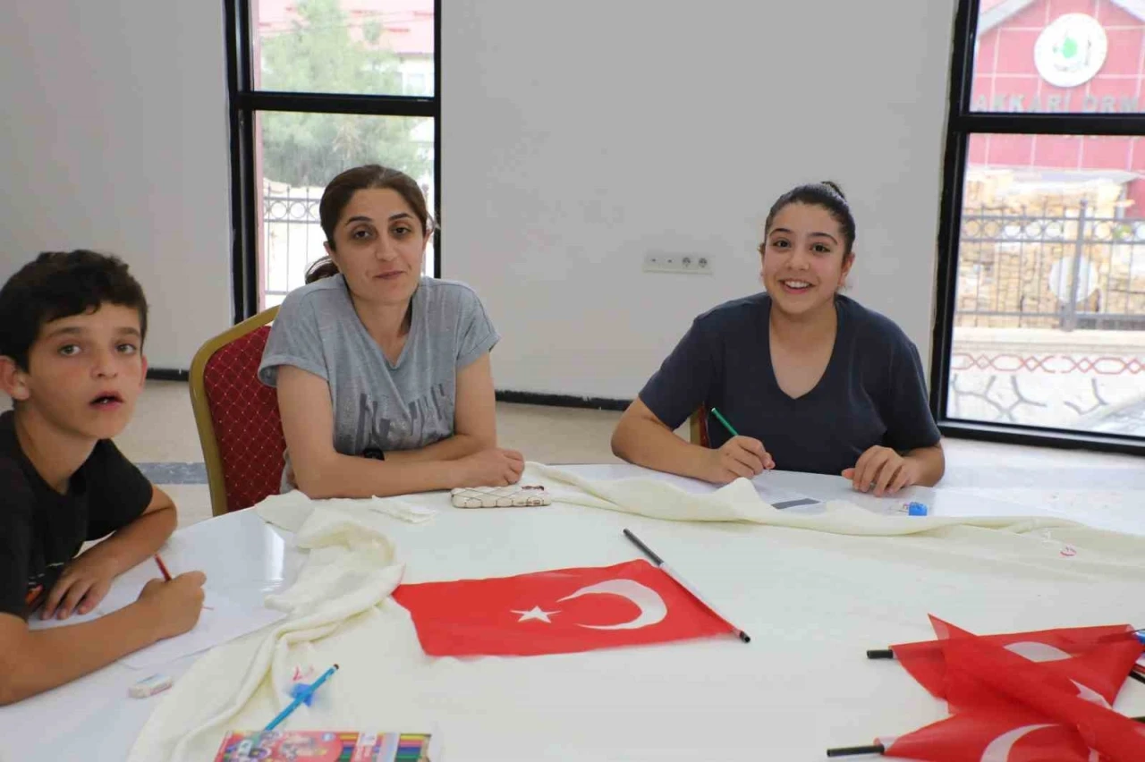 Hakkari’de 15 Temmuz temalı &quot;Resim ve Mektup&quot; yarışması
