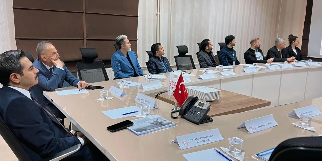 Hakkari’de &quot;Bağımlılıkla Mücadele Toplantısı&quot; yapıldı
