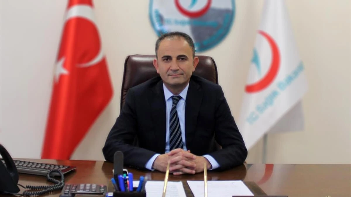 Hakkari İl Sağlık Müdürü Dr. Hamdullah Kara’nın görev süresi 3 yıl uzatıldı
