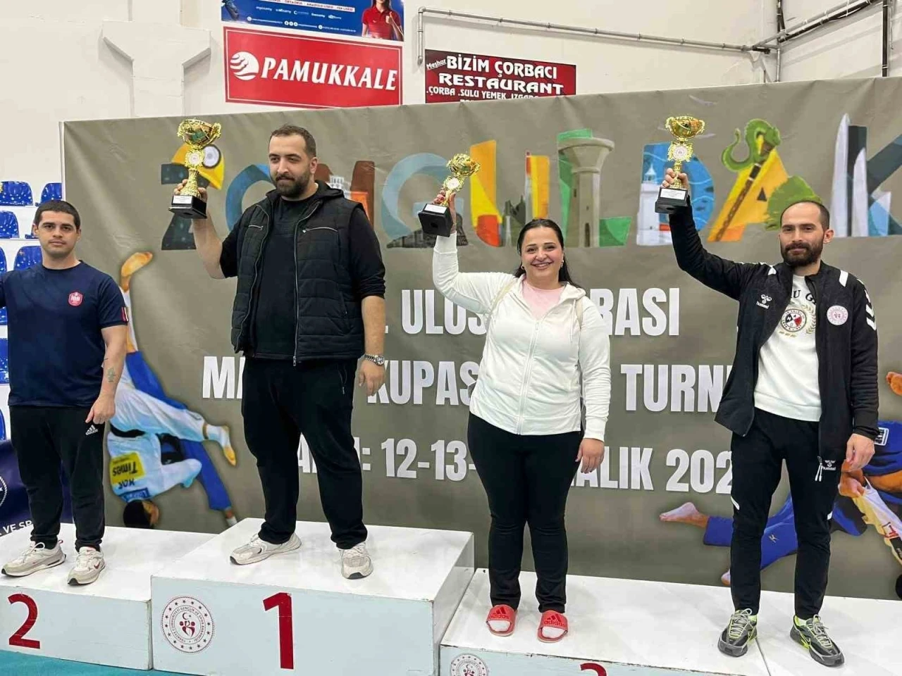 Hakkari Kadın Judo Takımı Türkiye üçüncüsü oldu
