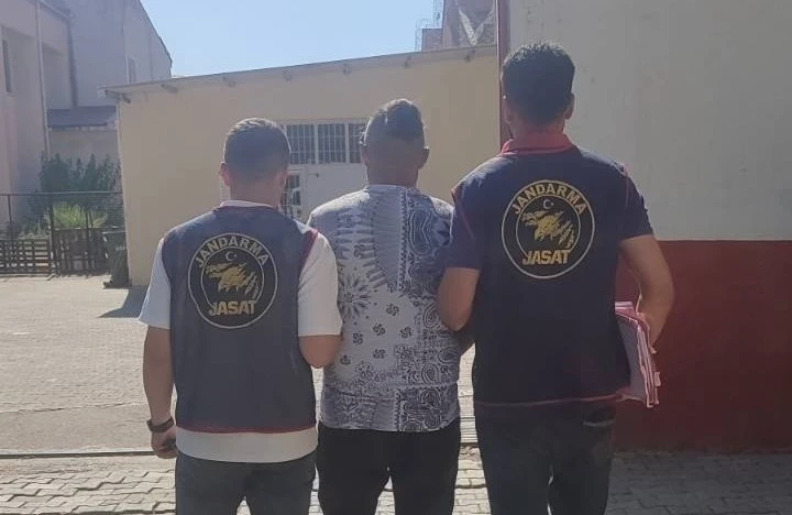 Hakkında 10 yıl hapis cezası bulunan şahıs yakalandı

