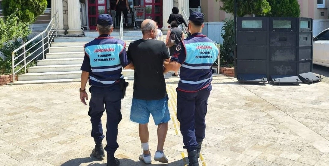 Hakkında 7 yıl 6 ay hapis cezası bulunan şahıs jandarmaya takıldı
