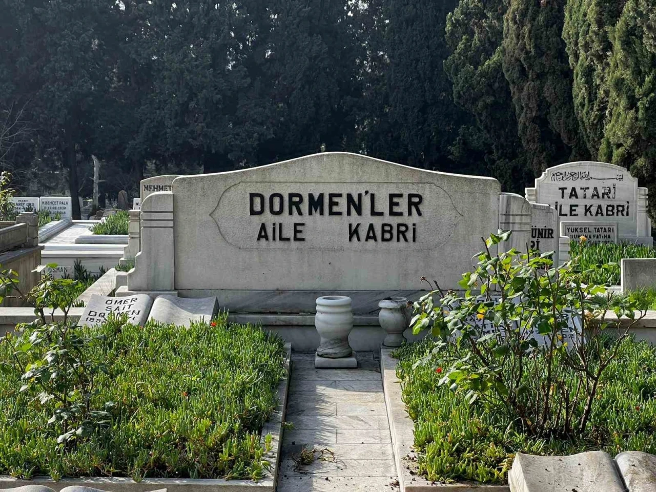 Haldun Dormen Edirnekapı Mezarlığı&rsquo;nda toprağa verildi
