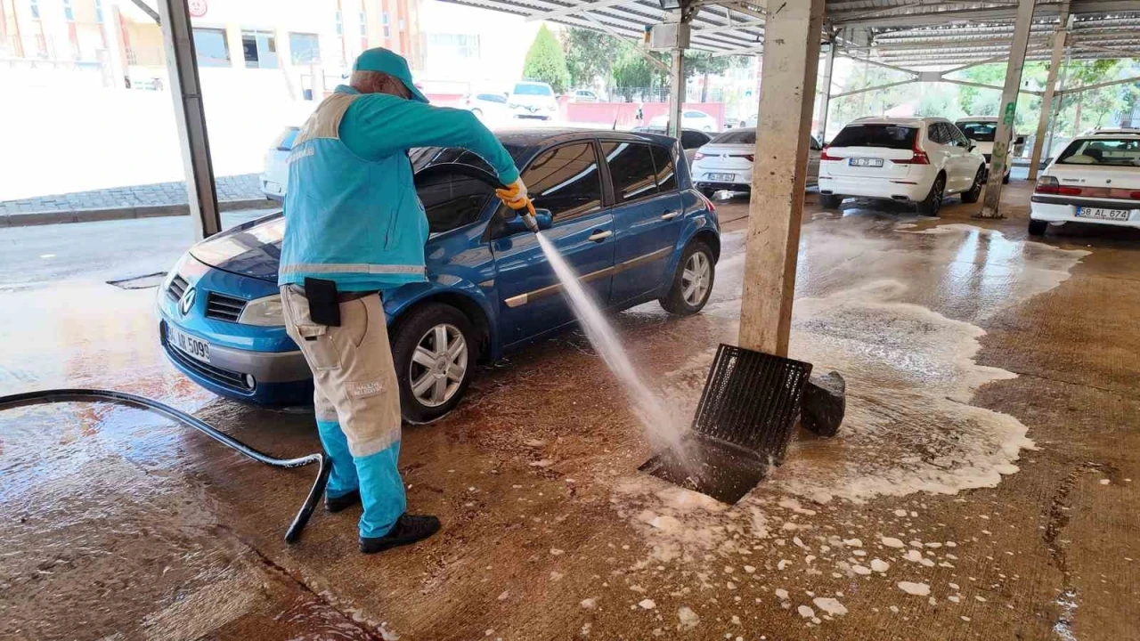 Haliliye’de Kurban Bayramı sonrası kapsamlı temizlik seferberliği
