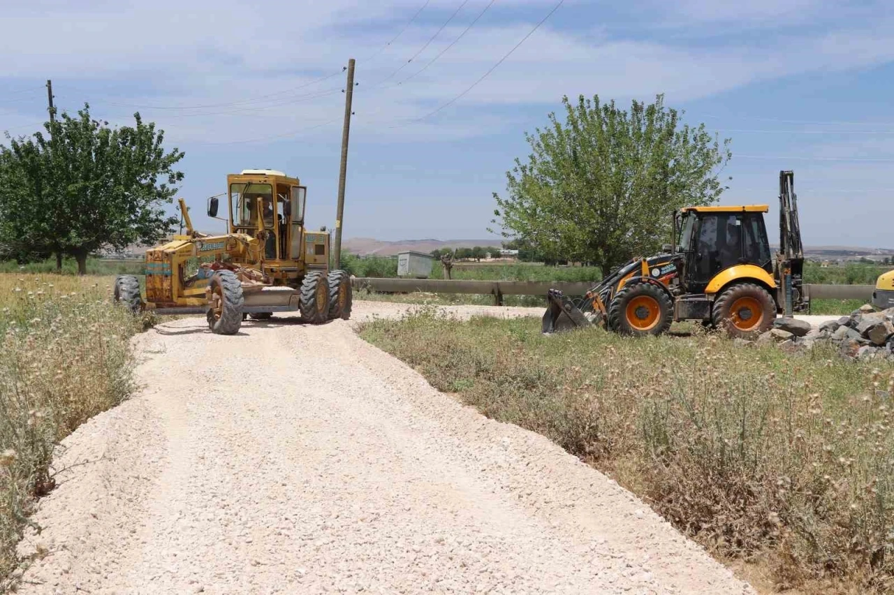 Haliliye kırsalında üstyapı çalışmaları sürüyor
