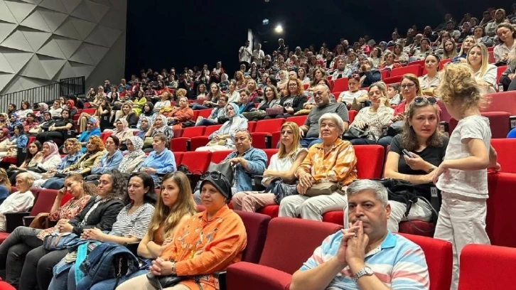 Halk eğitimde g&ouml;rev alan bin usta &ouml;ğretici bir araya geldi
