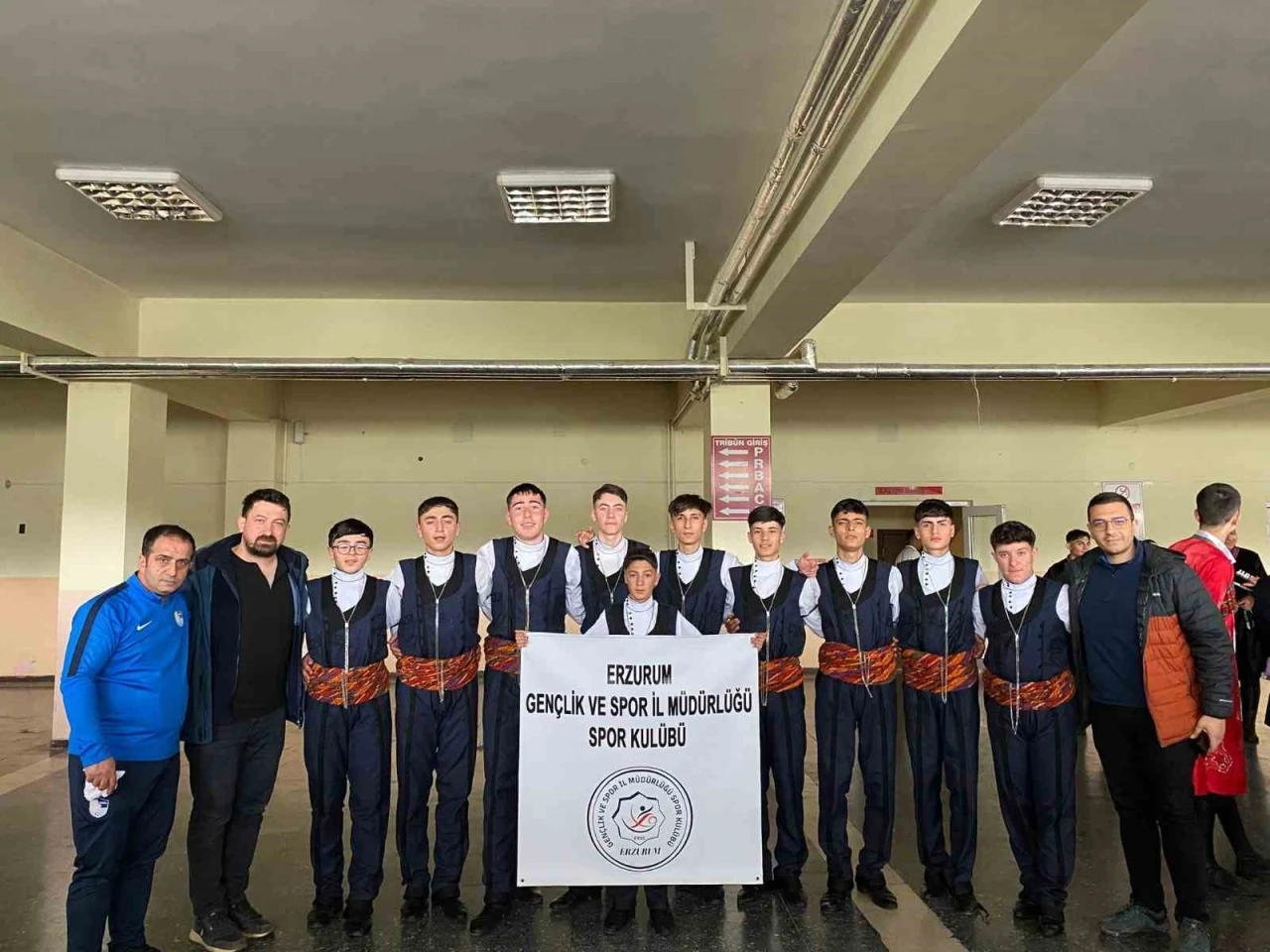 Halk Oyunlarında Erzurum Gen&ccedil;lik Spor ve EKTUD şampiyon

