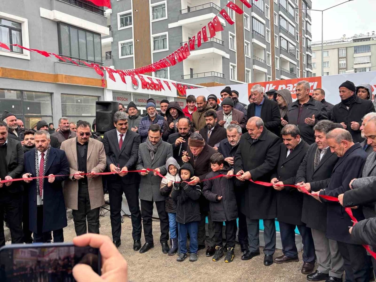 Halk pazarı Aşkale şubesi a&ccedil;ıldı
