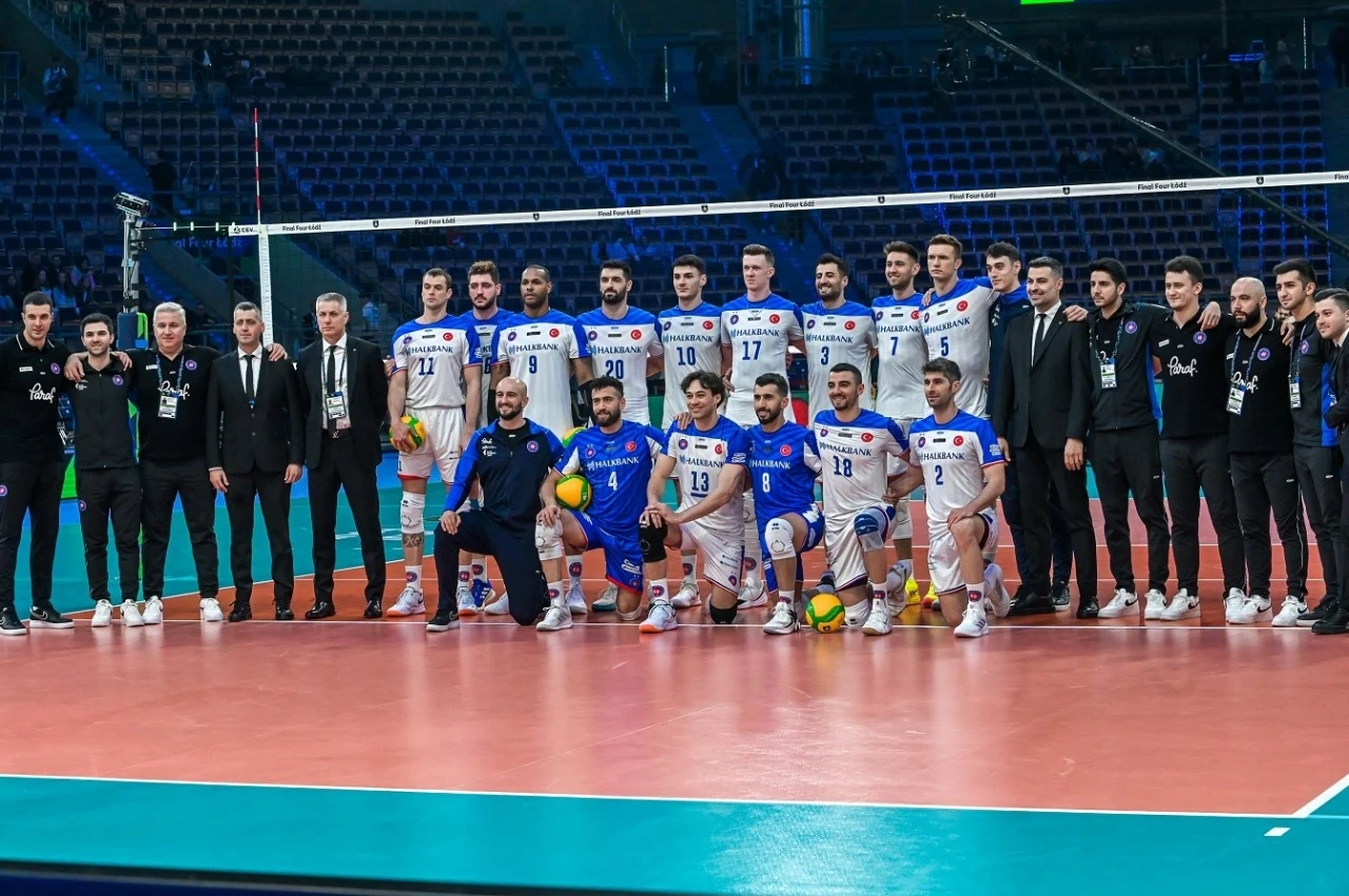 Halkbank, yarı finalde kaybetti
