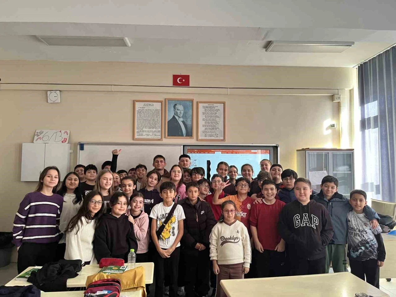 Halkla ilişkiler &ouml;ğrencilerinden &ouml;rnek başarı
